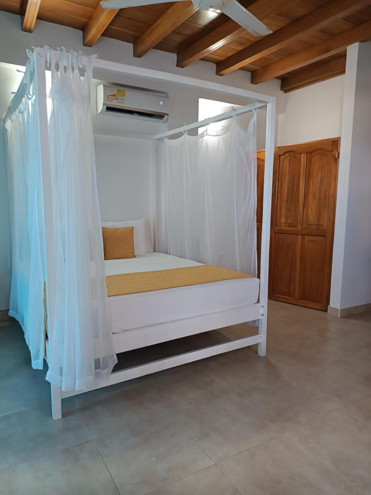 Hotel 3 Banderas Manzanillo Del Mar Cartagena Eksteriør bilde